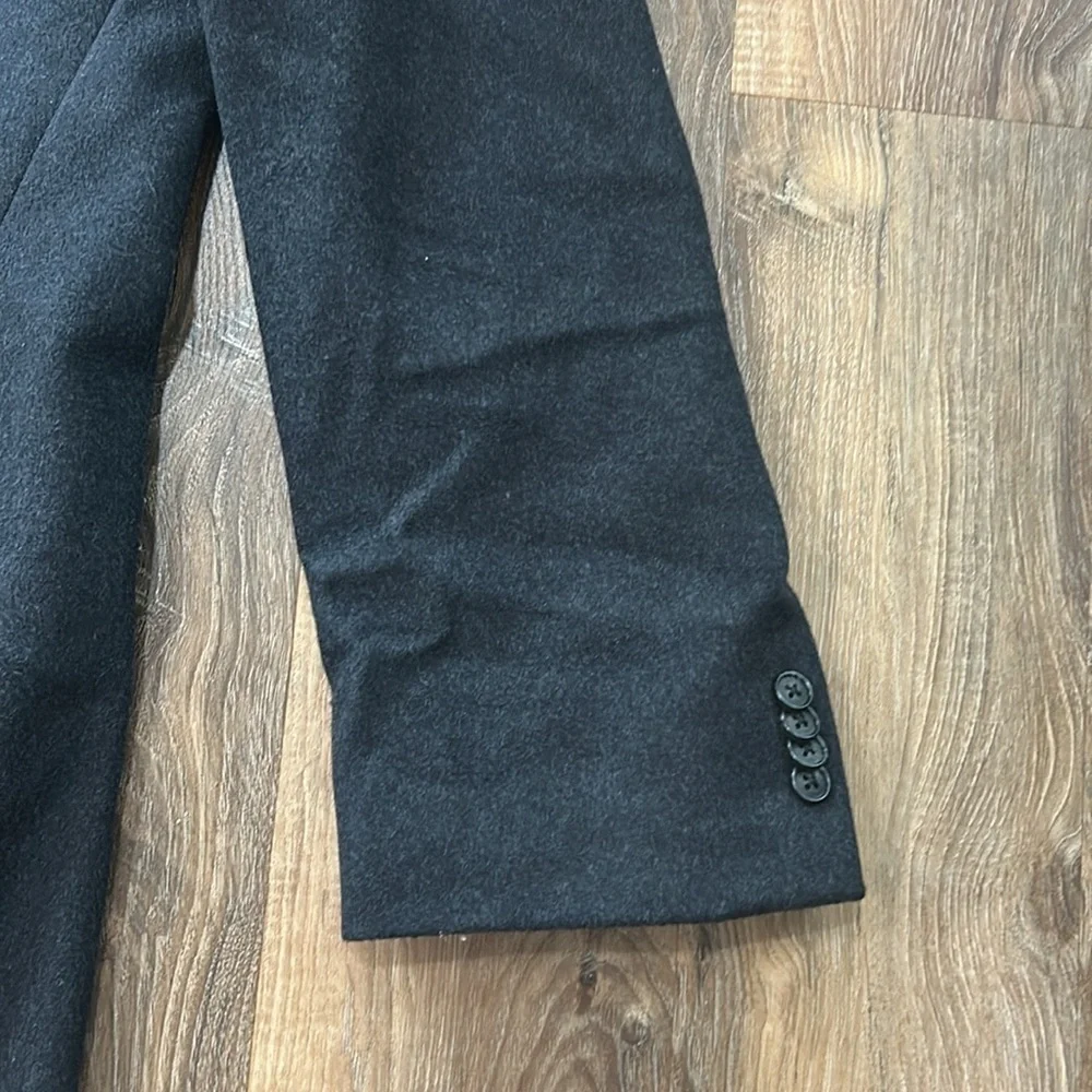 Jos. A. Bank Men's Top Coat 3 Button Size R48 Really Dark Gray front pockets - Picture 2 of 16